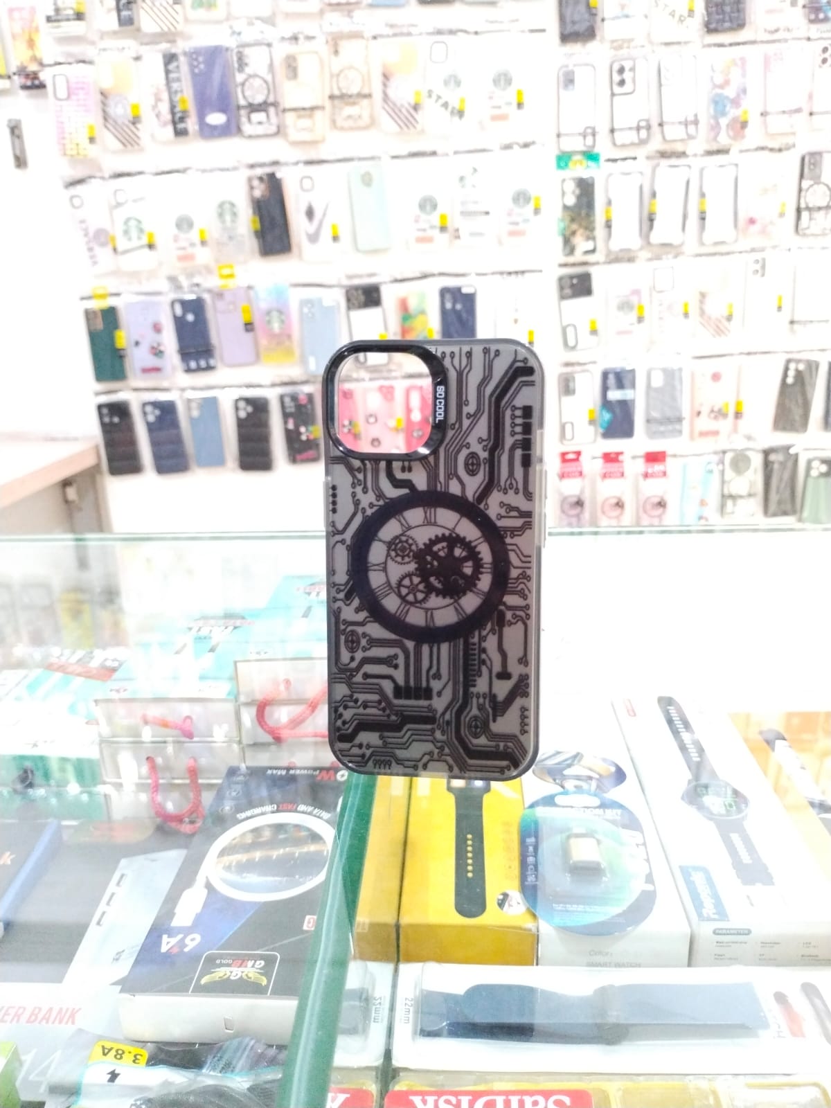 Tech Fusion: Premium Black iPhone 15 Cover